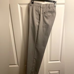 IZOD Golf pants - Size: 33 x 32